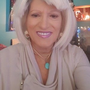 Meet your Posher, Marilyn